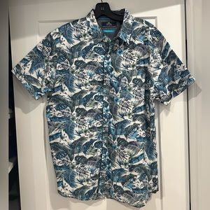 MBX Premium Goods tropical Hawaiian button up shirt